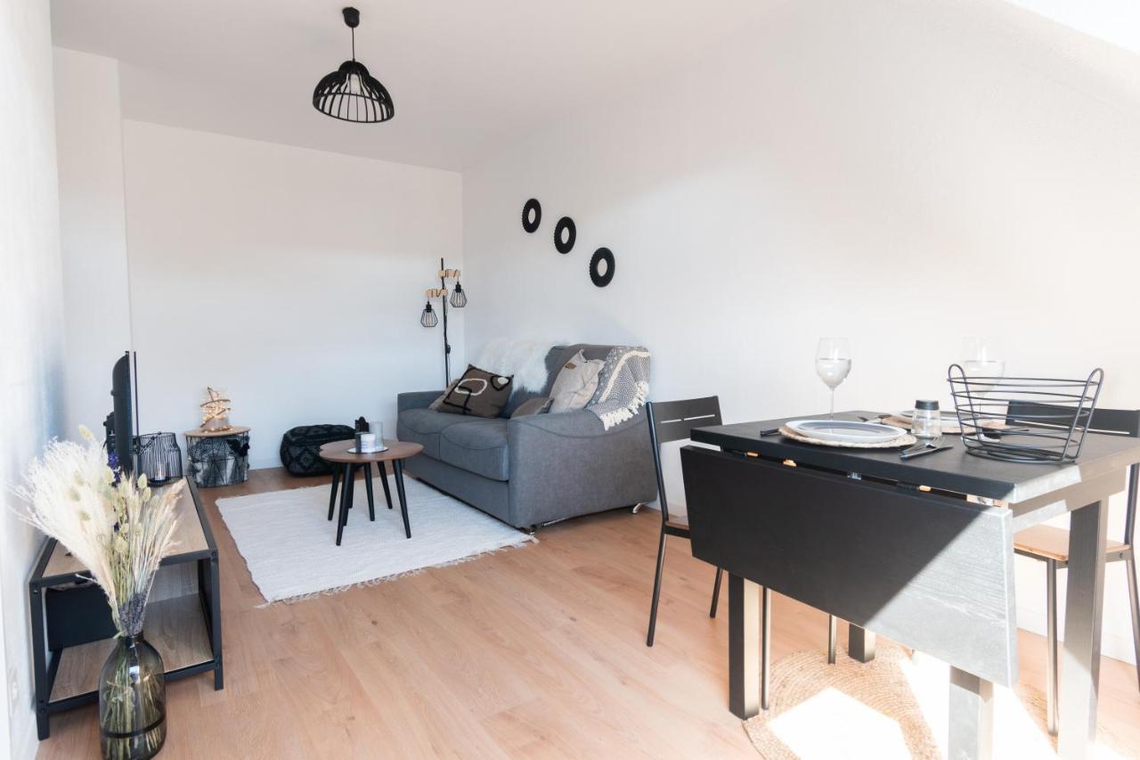 Bienvenue Chez Vous Tres Calme Et En Plein Centre Apartment Mantes-la-Jolie Luaran gambar