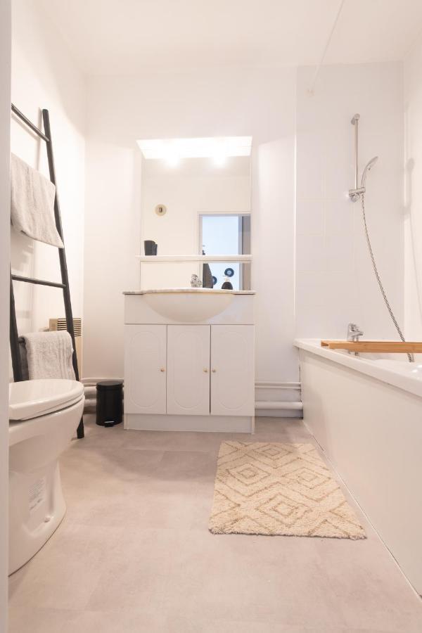Bienvenue Chez Vous Tres Calme Et En Plein Centre Apartment Mantes-la-Jolie Luaran gambar